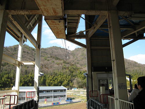 �~�����ցc���[�v�E�G�C�ɏ��